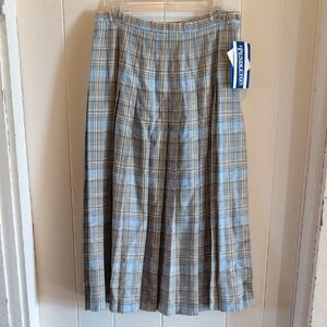 New Pendleton Virgin Wool Pleated Plaid Skirt Sz. 12 Tartan Blues Greens